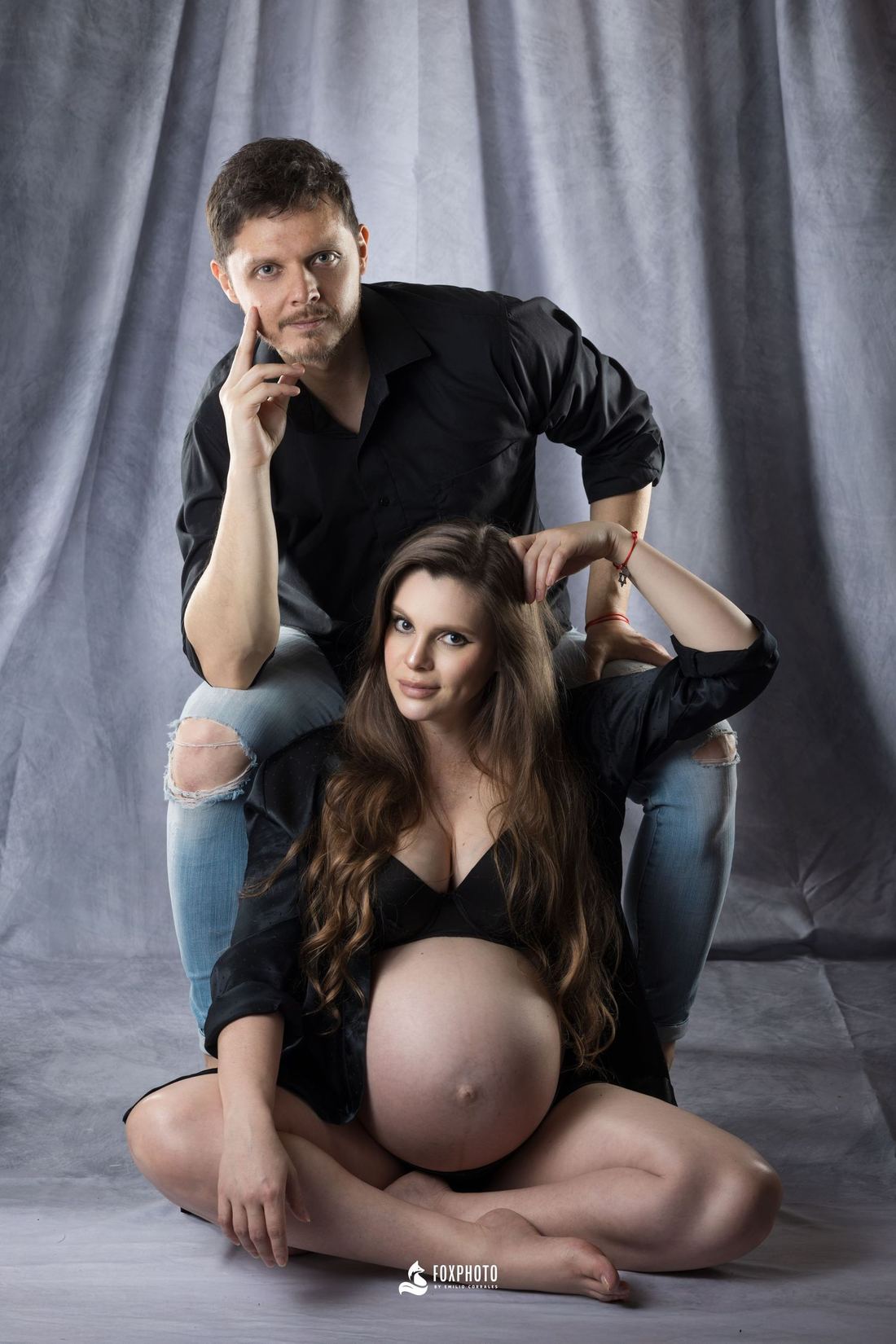 Emilio y Meli en su sesión de maternidad